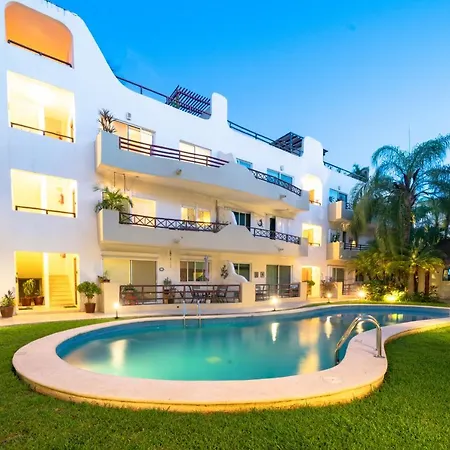 Modern Penthouse With 2 Bedrooms & Pool - Exquisite Bargain Priced - At Margaritas II